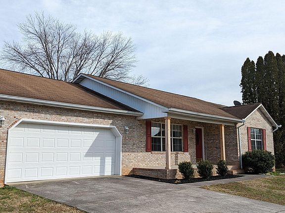 2nd image of 1420 Peabody Dr