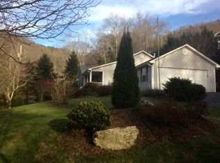82 Camp Branch Rd, Black Mountain, NC 28711