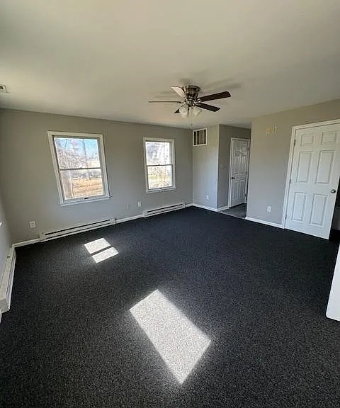 724 Broad St #A — Photo 4