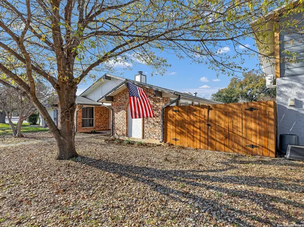 2146 lotus blossom, San Antonio, TX 78247