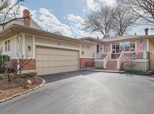 218 S Prospect Ave, Clarendon Hills, IL 60514