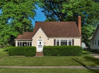 324 Elmwood Rd, Bay Village, OH