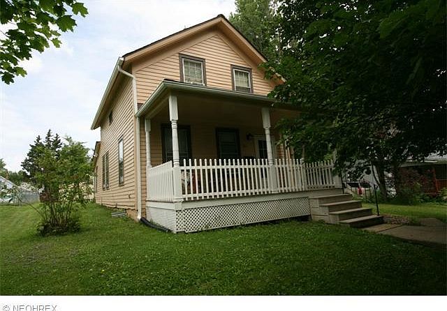 1st image of 217 9th St