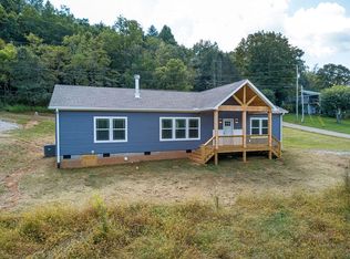 29 Quail Hollow Rd, Franklin, NC 28734