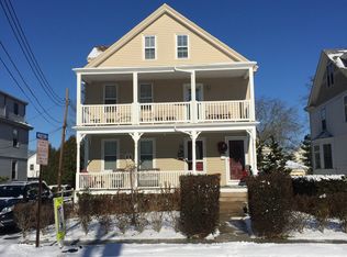 34 Morton Ave, Newport, RI 02840
