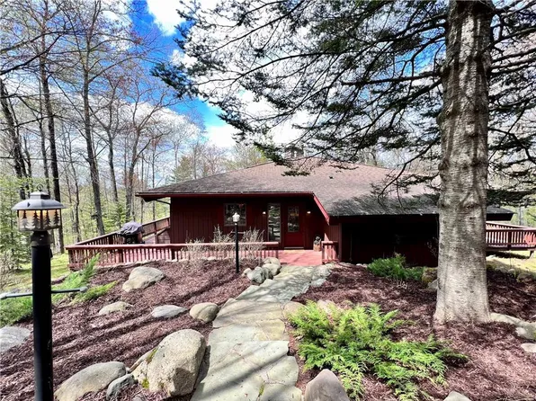 16260 Village Kame Road, Cable, WI 54821