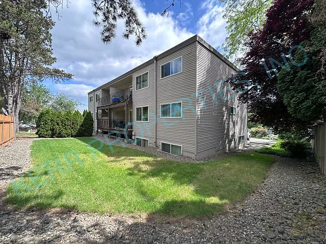 6498 Lowry Dr #5 — Photo 16