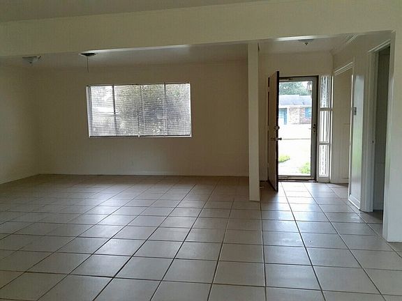 3rd image of 2333 Tilley Cir