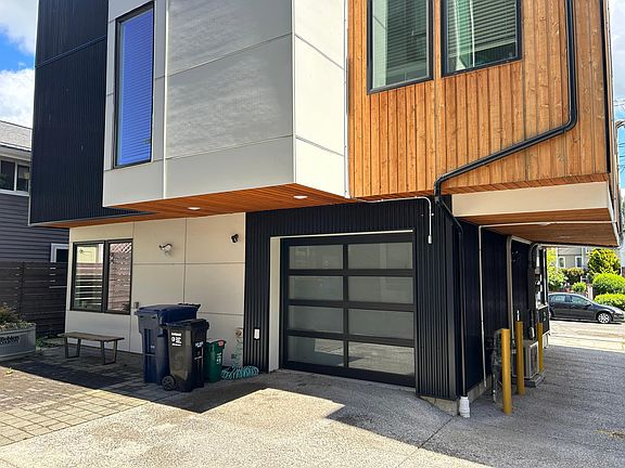 2nd image of 8823A Midvale Ave N