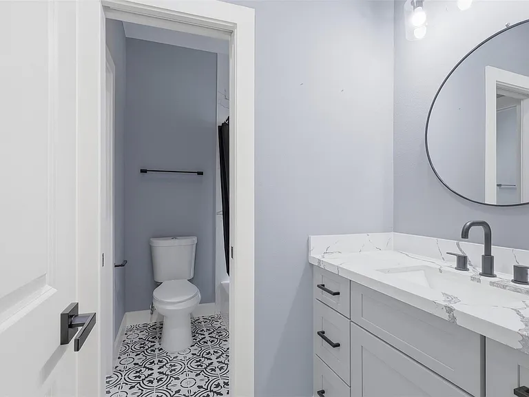 6734 Avenue P — Photo 23