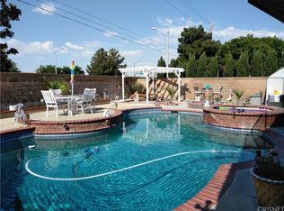 1323 Windsor Pl, Palmdale, CA 93551
