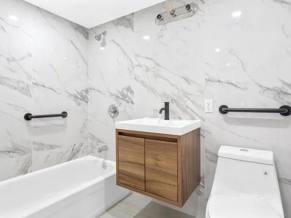 14 Roosevelt Place image 8 of 16