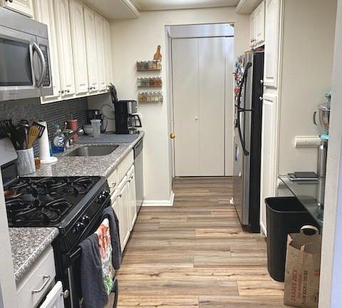 2nd image of 1326-42 Spruce St #1006