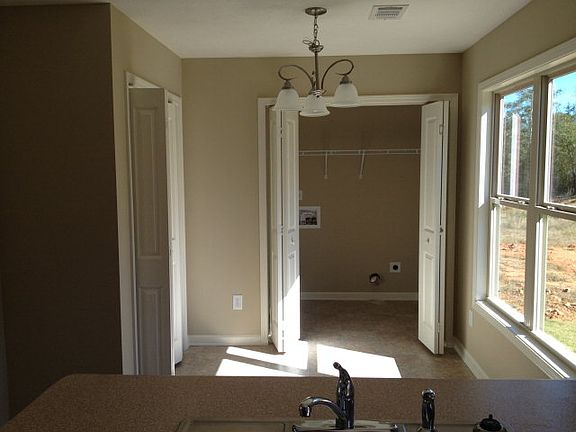 5th image of 2207 Winding Oak Dr