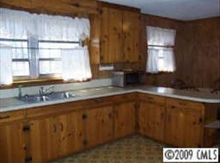 110 Staton Rd, Gastonia, NC 28056