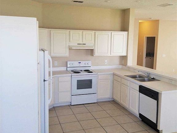 5th image of 2200 Wyndam Way