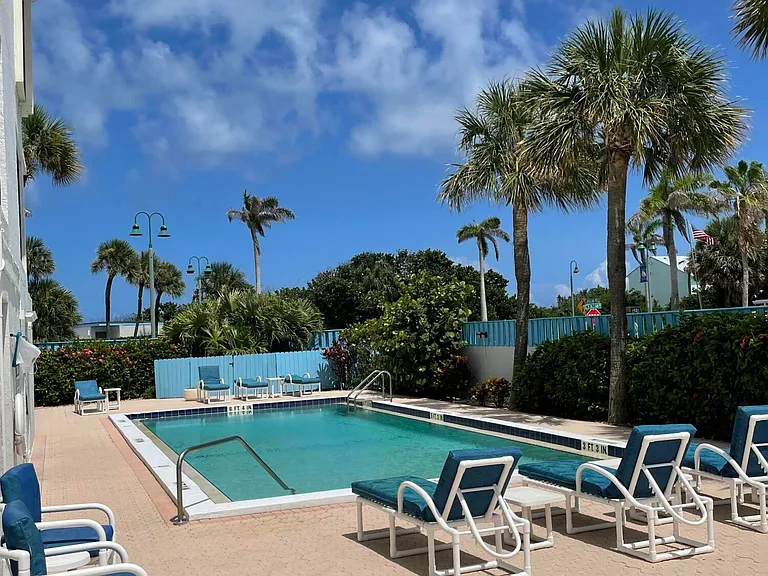 355 S Ocean Dr #807 — Photo 29