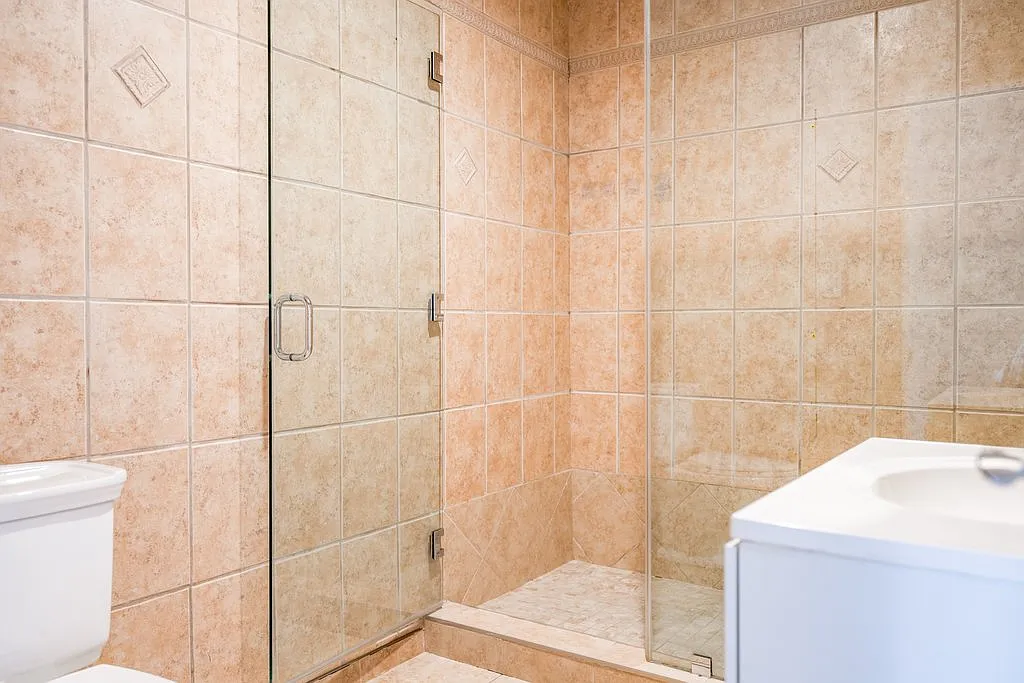 2 bed, 952 sqft, $2,900 — Photo 4