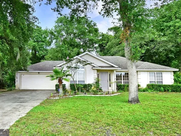 141 Hidden Lakes Dr, Brunswick, GA 31525