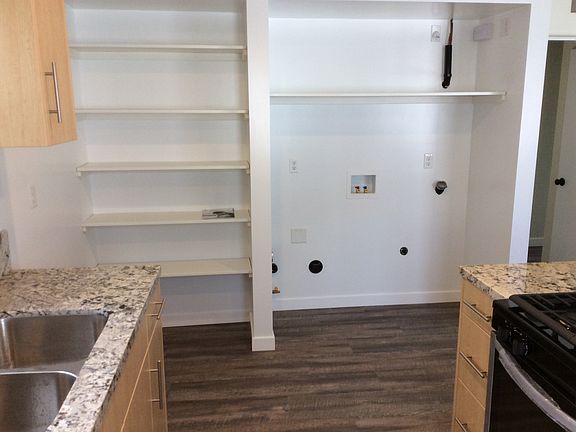 WASHER AND DRYER CONNECTION.