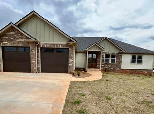 641 Berry Rd, Boiling Springs, SC 29316