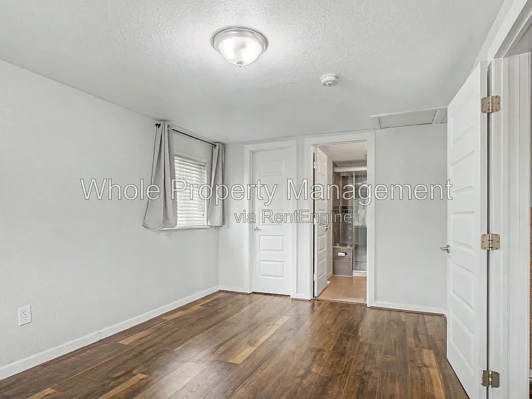 2991 Hudson St — Photo 15
