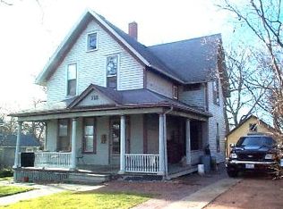 118 S Porter St, Elgin, IL 60120