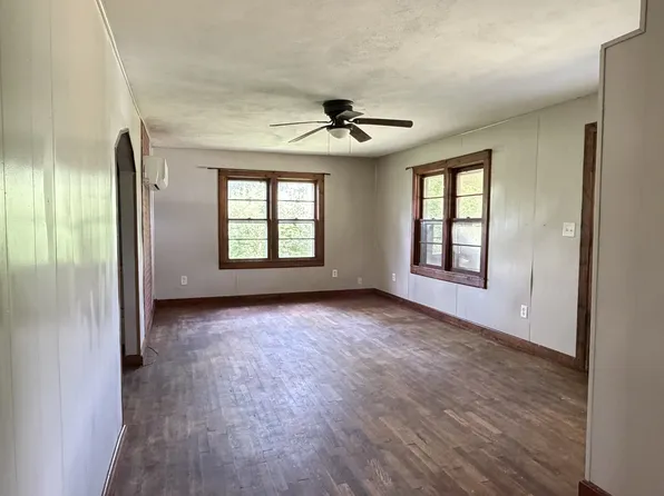 1080 Summertown Hwy, Hohenwald, TN 38462