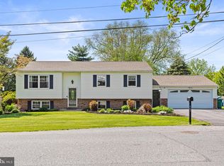 667 Locust St, Hummelstown, PA 17036