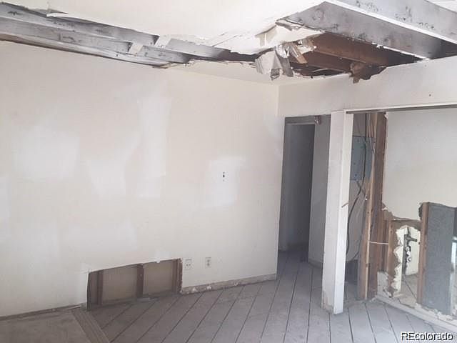 1st image of 1437 Yosemite St