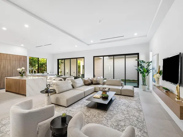 222 SE 5th Street, Delray Beach, FL 33483