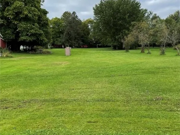 112 Clark Cir #8, Canastota, NY 13032