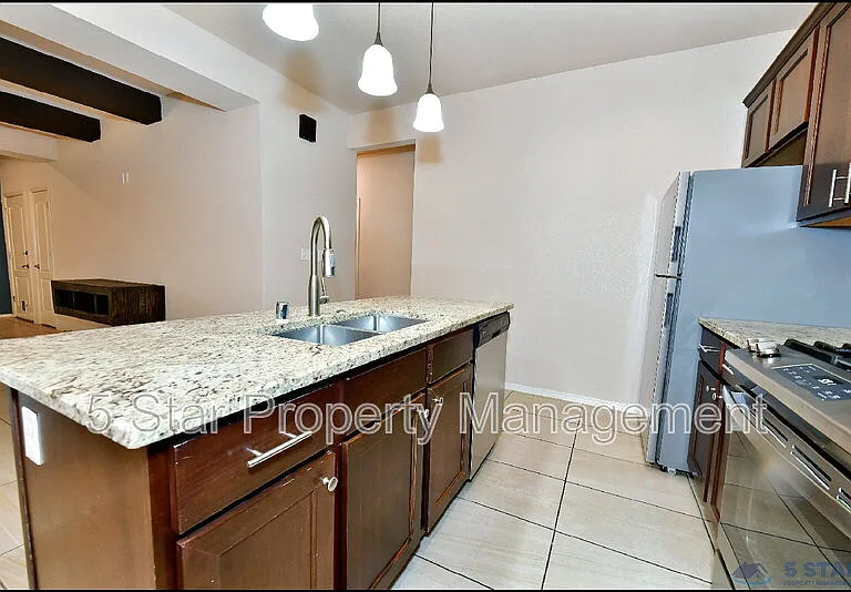 1908 William Caples St — Photo 19