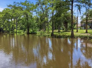 12 Bayou Bnd, Orange, TX 77630