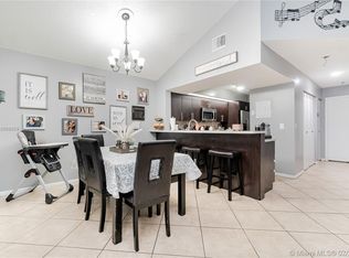 18820 NW 57th Ave APT 302, Hialeah, FL 33015