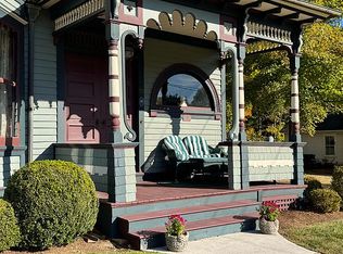 33 S Main St, New Milford, CT