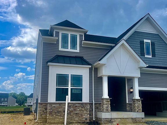 2nd image of 34255 Graham Cir
