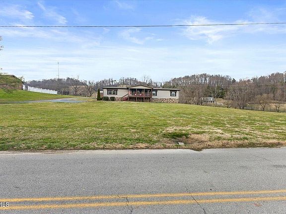 2nd image of 933 Hunting Hill Rd