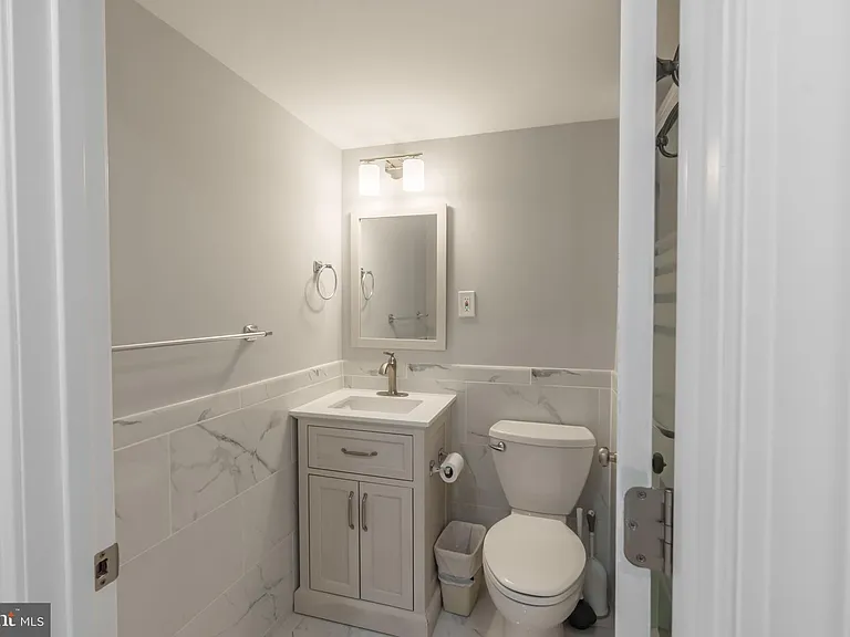 5776 Yellowrose Ct — Photo 23