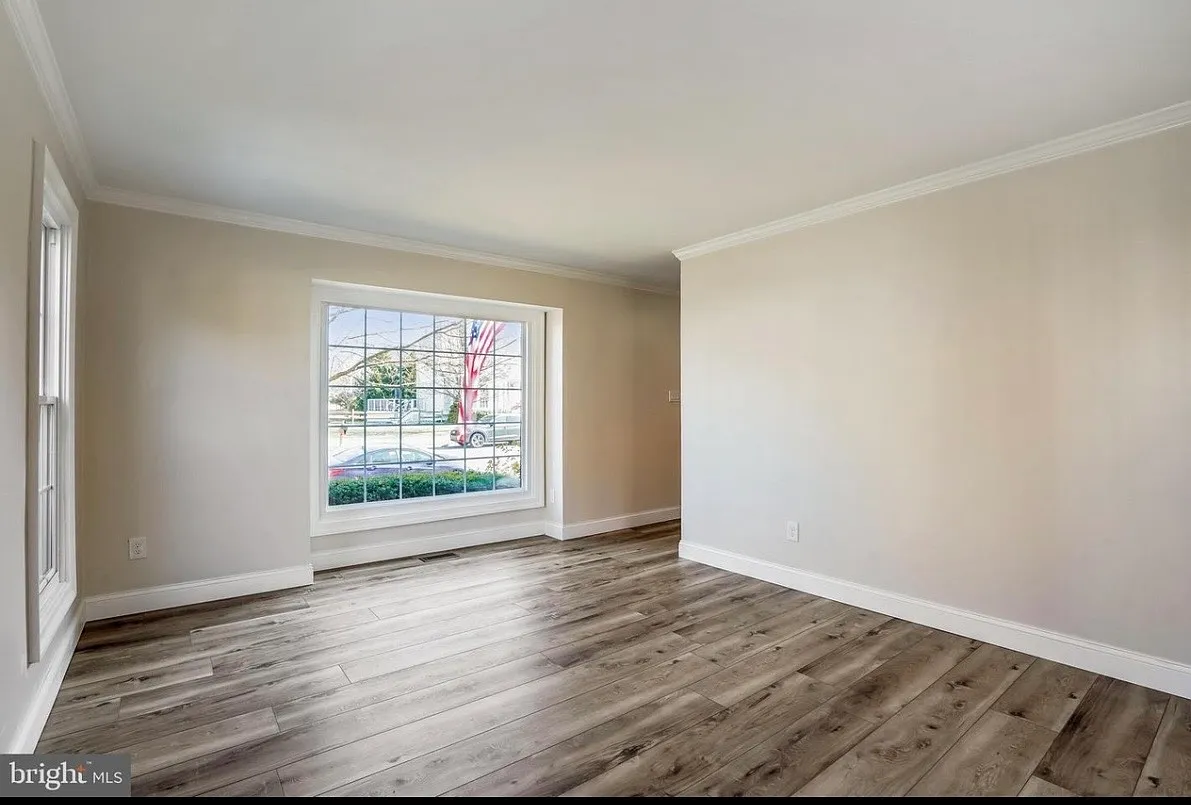 Building Photo - 12 Bentley Dr