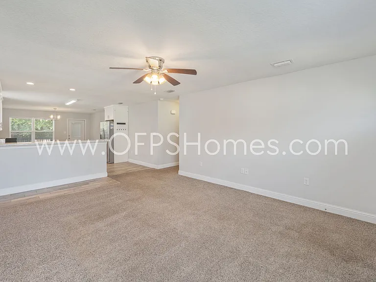 824 Valley Rd — Photo 6