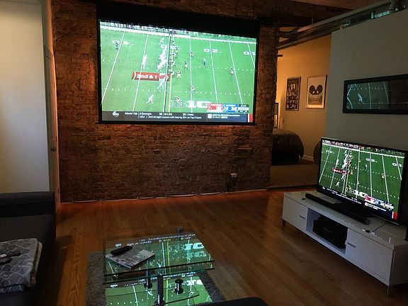 HD Movie Theater With Mirror Image on HDTV & Projector!