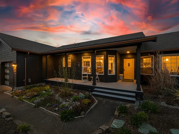 1802 Fairview Ct, Lynden, WA 98264