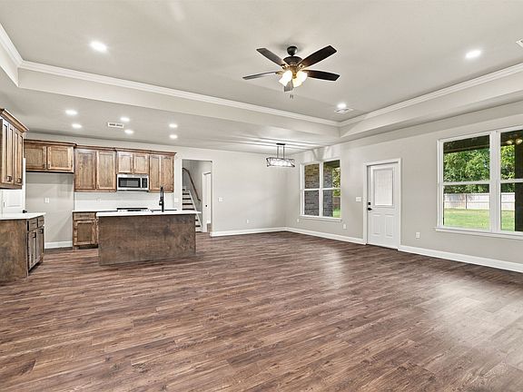 3rd image of 280 Sunset Way