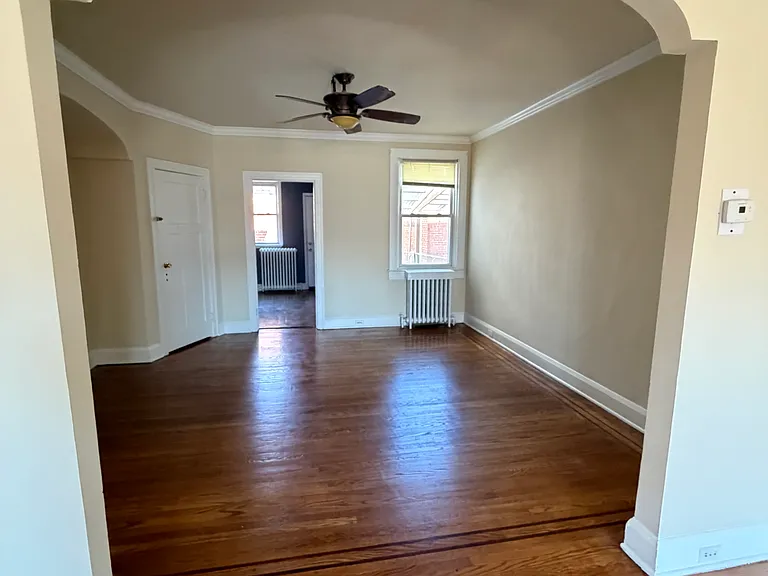 4224 Sheldon Ave — Photo 2