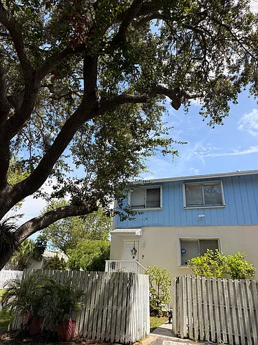 22201 SW 103rd Ave Photo 1