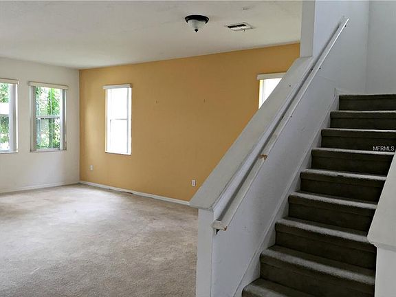 5th image of 2724 Portchester Ct