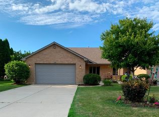 448 Ranch Rd, Elgin, IL 60123