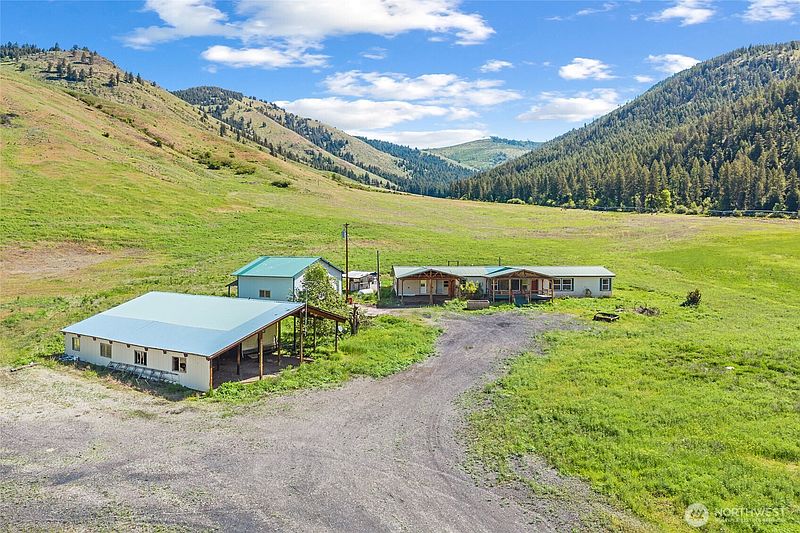 5th image of 361 Lone Ranch Creek Rd