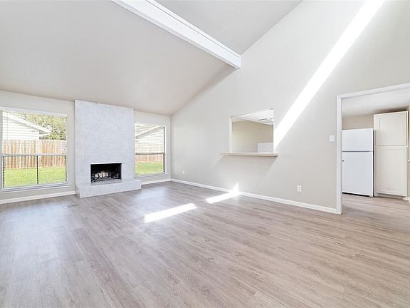 4th image of 12910 Susanna Ln